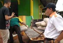 BGA Group Region Kendawangan Bantu Perbaikan Akses Jalan dan Tempat Ibadah Masyarakat