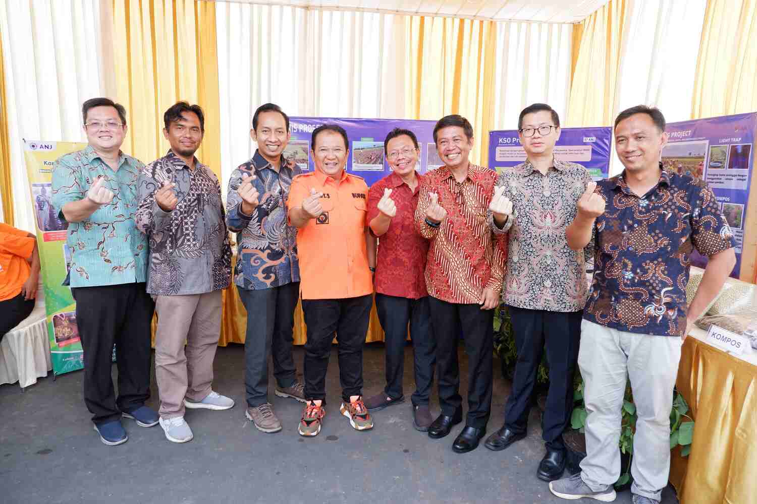 Kunjungi Pabrik Edamame GMIT