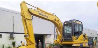 Meningkatkan Produktivitas Kebun Sawit dengan Komatsu PC135F-10M0