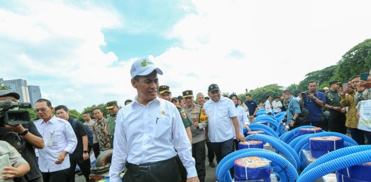 Mentan Amran Target Produksi Beras Jawa Timur Meningkat