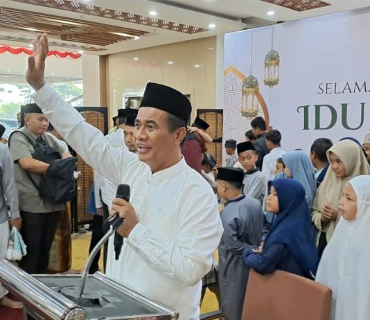 Bersama AAS Foundation, Mentan Amran Distribusikan 88 Sapi Kurban