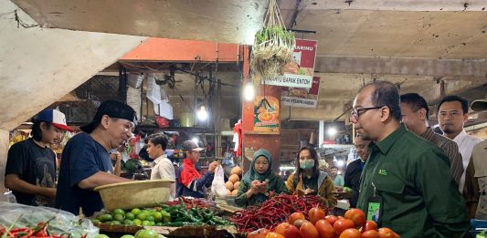 Pantau Harga Pangan di Pasar Serpong, Bapanas: Semua Stabil