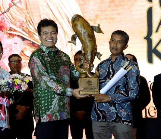 Barantin Dukung Peningkatan Budidaya Koi Indonesia untuk Pasar Dunia