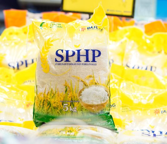 Program Stabilisasi Pasokan dan Harga Pangan (SPHP) beras resmi mulai bergulir hari ini.