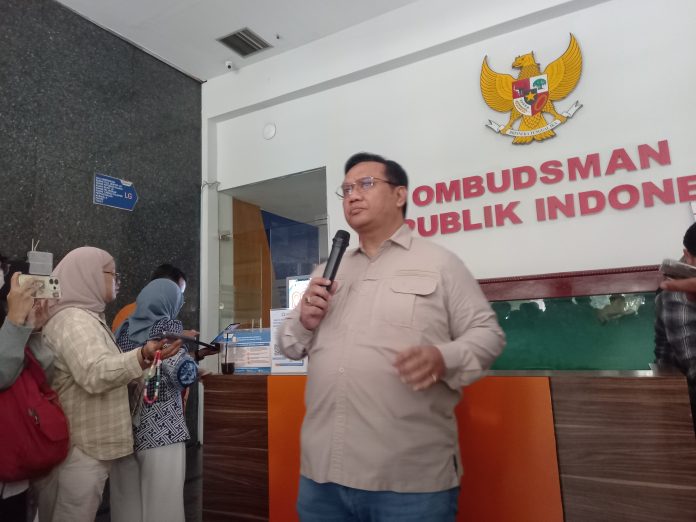 Anggota Ombudsman-yeka-pabrik-tutup,