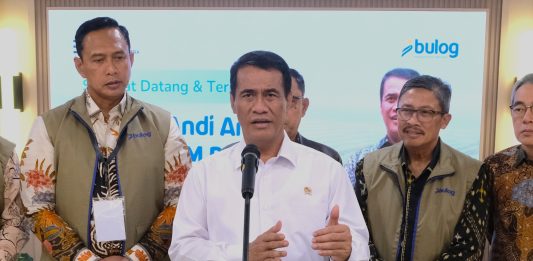 Mentan Amran Sampaikan Apresiasi Prabowo atas Kinerja Stok Beras Bulog