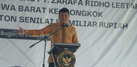 Barantin Lepas Ekspor Perdana 48 Ton Durian Beku Langsung ke Tiongkok