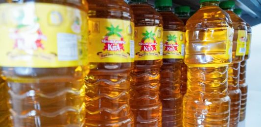 Sidak Pasar Jatim, Mentan Amran Temukan Minyakita Dijual di atas HET