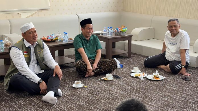 Direktur Utama Perum BULOG, Letjen TNI (Purn.) Ahmad Rizal Ramdhani.