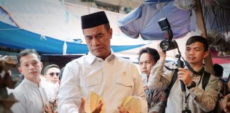 Mentan Amran Sidak Pasar Kebayoran, Harga Langsung Turun 15 Ribu Menteri Pertanian (Mentan), Andi Amran Sulaiman