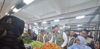 Direktur Utama Perum BULOG,Letjen TNI (Purn) Ahmad Rizal Ramdhani