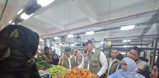 Direktur Utama Perum BULOG,Letjen TNI (Purn) Ahmad Rizal Ramdhani