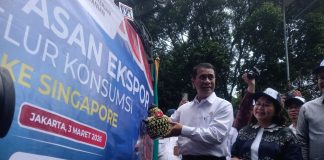 Amran Lepas Ekspor Produk Unggas ke Tiga Negara Tetangga Senilai Rp 18,2 Miliar Menteri Pertanian (Mentan), Andi Amran Sulaiman