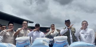 Bulog Perdana Ekspor 2.280 Ton Beras Super Premium ke Arab Saudi Menteri Pertanian, Andi Amran Sulaiman