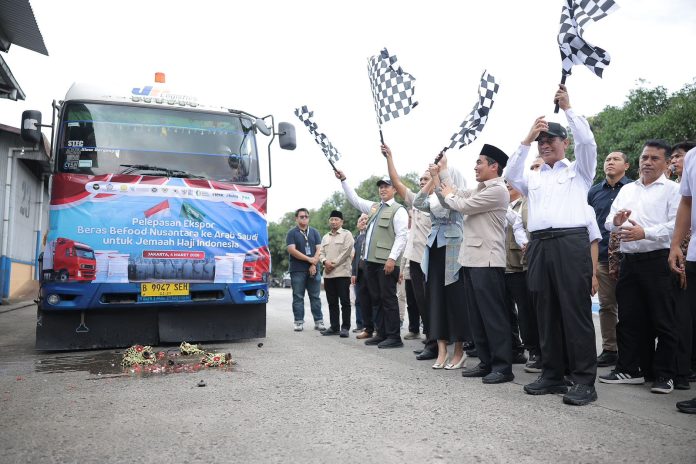 Menteri Pertanian, Andi Amran Sulaiman melepas ekspor beras.