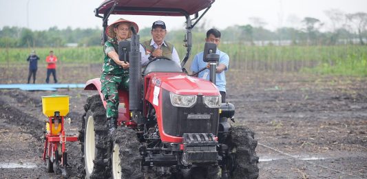 Direktur Utama Perum Bulog, Ahmad Rizal Ramdhani. (t)