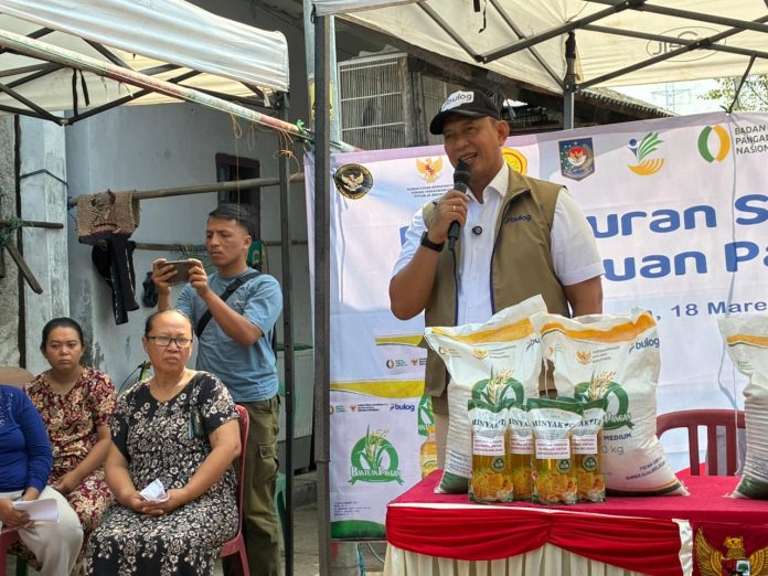 Direktur Utama Perum BULOG, Letjen TNI (Purn) Ahmad Rizal Ramdhani,