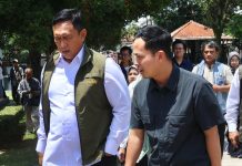 Bulog Pastikan Informasi Dirut Bulog Jadi KABAIS TNI Tidak Benar Head of Public Relations Perum BULOG, Tomi Wijaya