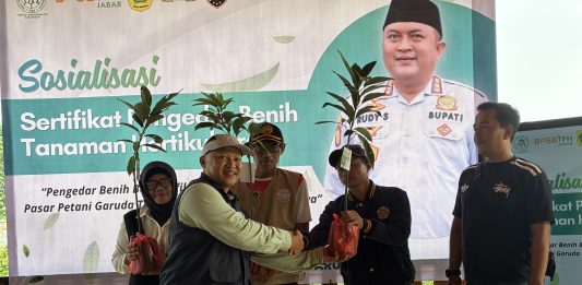 Ketua Forum Komunikasi P4S Kabupaten Bogor sekaligus Ketua Paguyuban Pasar Petani Garuda, Ruslan .