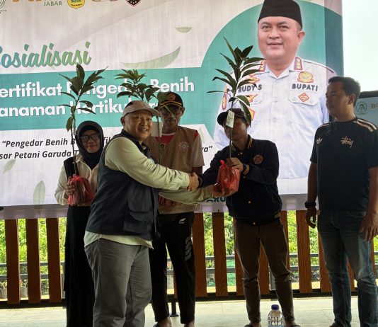 Ketua Forum Komunikasi P4S Kabupaten Bogor sekaligus Ketua Paguyuban Pasar Petani Garuda, Ruslan .