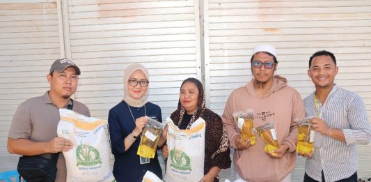 Bulog Percepat Penyaluran Bantuan Pangan ke 58.996 Warga Lombok Utara Direktur Pemasaran Perum Bulog, Febby Novita
