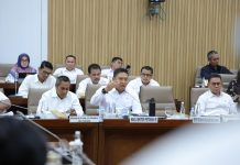 Wamentan Sudaryono Dukung Tata Niaga Satu Pintu Gula Rafinasi melalui BUMN Wakil Menteri Pertanian (Wamentan), Sudaryono.