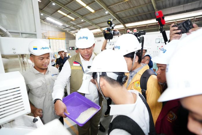 Direktur Utama Perum Bulog, Ahmad Rizal Ramdhani
