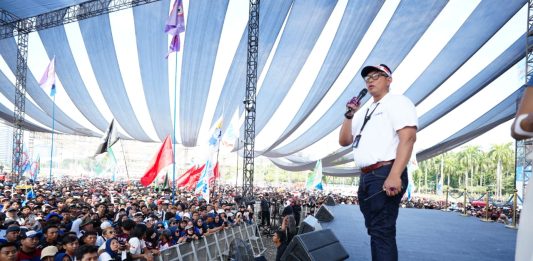 Spesial untuk Buruh, Bulog Salurkan 350 Ribu Paket Sembako Pada Mayday 2026 Direktur Utama Perum Bulog, Ahmad Rizal Ramdhani.