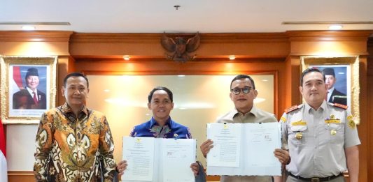 Barantin dan Kemenhut Teken MoU, Perkuat Perlindungan Sumber Daya Hayati Barantin dan kemenhut melakukan MoU
