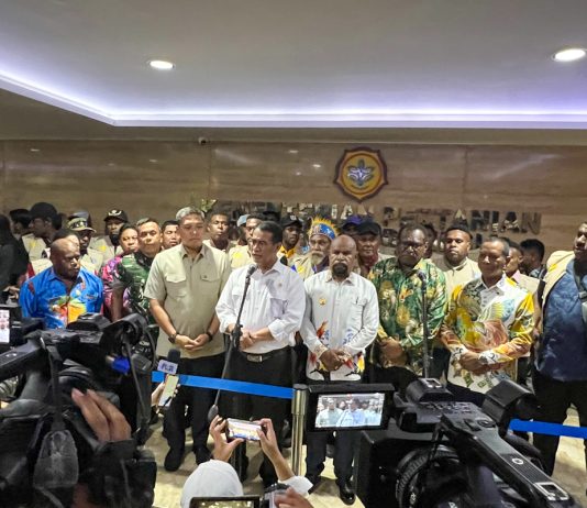 Mentan Amran Terima 200 Perwakilan Papua Bahas Pengembangan Pertanian Menteri Pertanian, Andi Amran Sulaiman