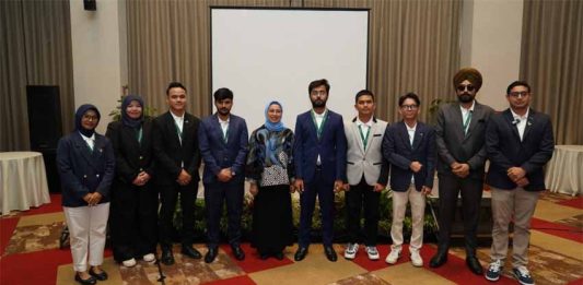 Anak Muda dari Enam Negara Diajak Melihat Wajah Industri Sawit dari Dekat