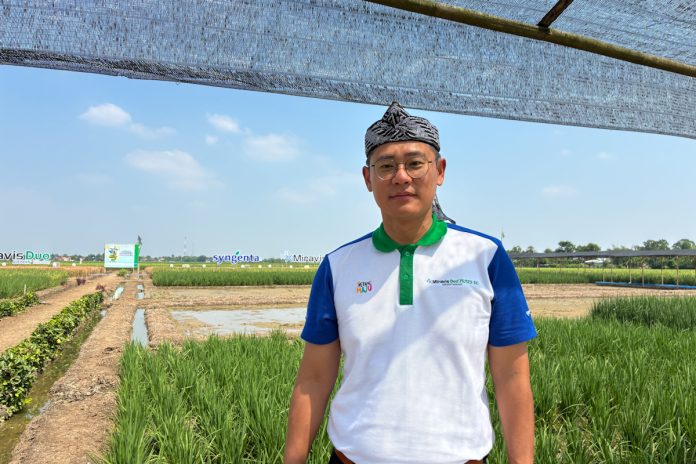 eryanto-syngenta-miravis-duo Presiden Direktur Syngenta Indonesia, Eryanto menaytakan