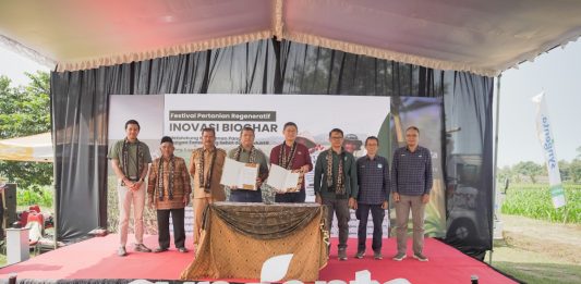 Syngenta dan TerraBaru Kembangkan Biochar untuk Dukung Ketahanan Pangan Presiden Direktur Syngenta Indonesia, Eryanto dan CEO TerraBaru, Bruno Wauters