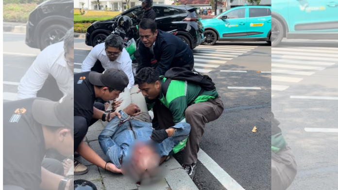 mentan-amran-membantu-korban-kecelakaan Menteri Pertanian (Mentan) Andi Amran Sulaiman