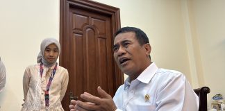 Mentan Amran Bongkar Beras Berkedok Fortifikasi Dijual Rp 42.000 Per Kilogram Menteri Pertanian (Mentan), Andi Amran Sulaiman