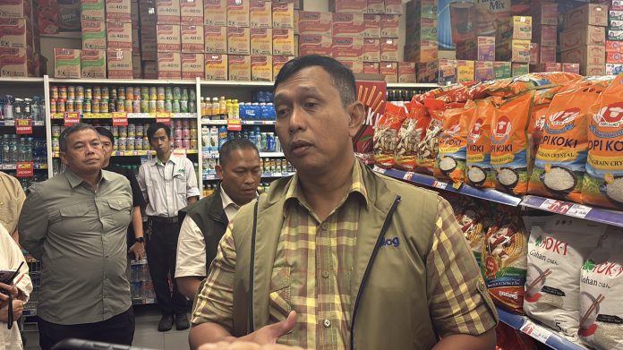 ahmad-rizal-ramdhani-sidak-ritel-modern Direktur Utama Perum Bulog, Ahmad Rizal