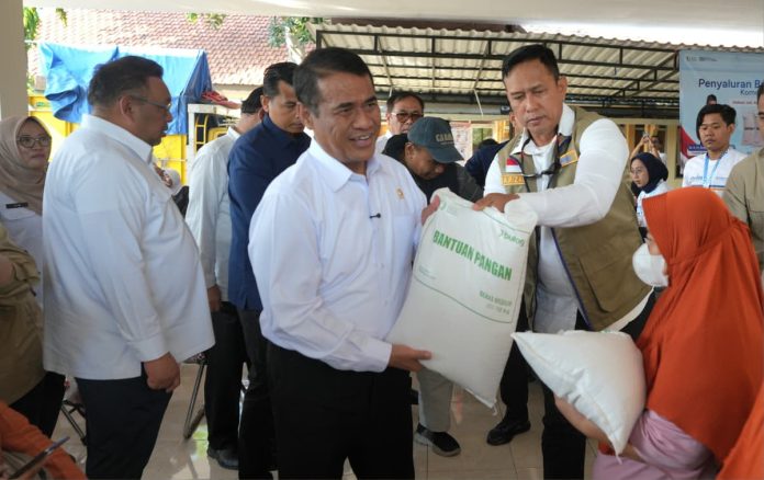 dirut-bulog-amran-sulaiman-bantuan-pangan Direktur Utama Perum BULOG, Ahmad Rizal Ramdhani