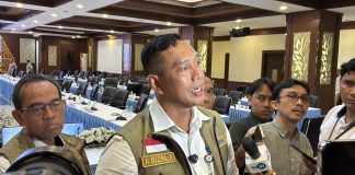 Bulog Siapkan 75.000 Ton Beras Premium Lewat Jalur Komersial Direktur Utama Perum Bulog, Ahmad Rizal Ramdhani