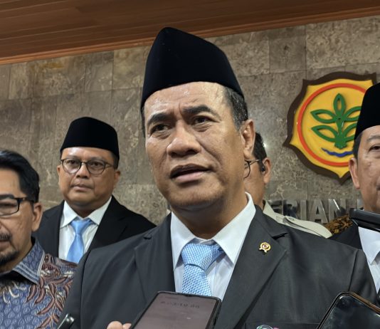 Amran Kasih Tugas ‘Sederhana tapi Rumit’ ke Pejabat Baru Bapanas Kepala Badan Pangan Nasional (Bapanas) Andi Amran Sulaiman