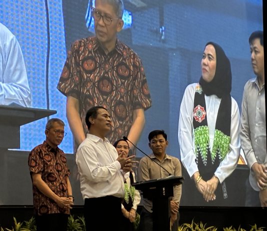 Mentan Amran Instruksikan Satgas Cek Harga Pakan dan Bulog Serap Telur Peternak Menteri Pertanian (Mentan), Andi Amran Sulaiman