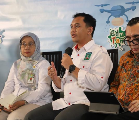Pengurus Pusat Kesatuan Aksi Mahasiswa Muslim Indonesia (KAMMI), Aulia Furqon