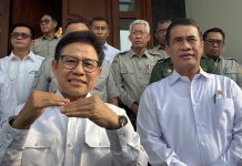 Menteri Koordinator Bidang Pemberdayaan Masyarakat (Menko PM), Muhaimin Iskandar alias Cak Imin bersama Menteri Pertanian (Mentan) Andi Amran Sulaiman