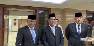 Mentan Amran Sambut Wamentan Baru Muhammad Saleh Mustafa Menteri Pertanian (Mentan), Andi Amran Sulaiman menyambut Wakil Menteri Pertanian Muhammad Saleh Mustafa