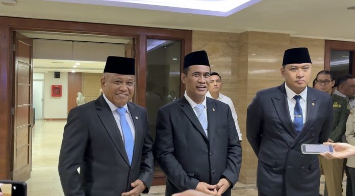 muhammad-saleh-mustafa Menteri Pertanian (Mentan), Andi Amran Sulaiman menyambut Wakil Menteri Pertanian Muhammad Saleh Mustafa
